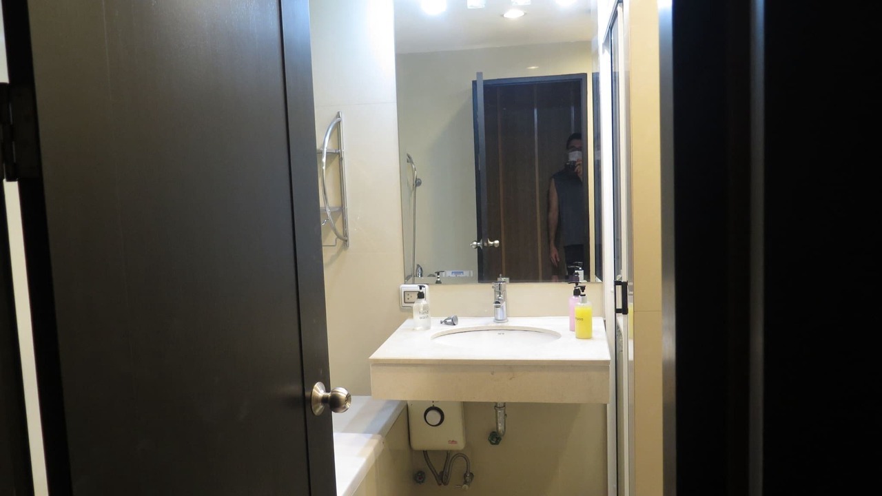 Photo of Bathroom in Khlong Toei Nuea