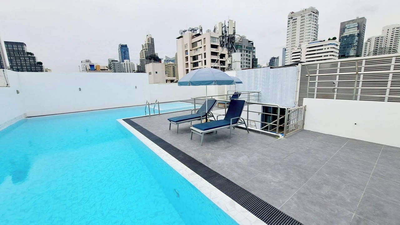 Photo of Outdoor in Khlong Toei Nuea
