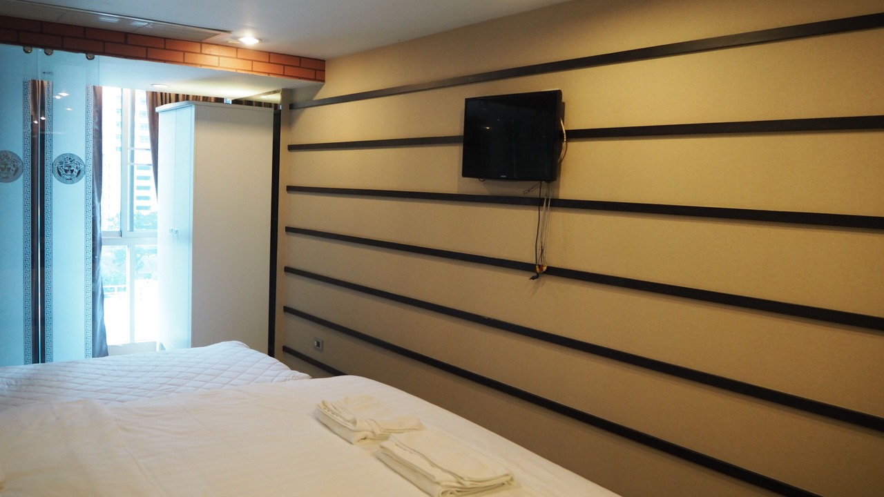Photo of Bedroom in Khlong Toei Nuea