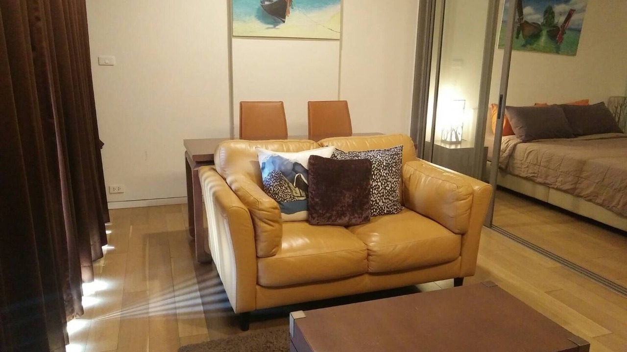 Photo of Bedroom in Khlong Tan Nuea