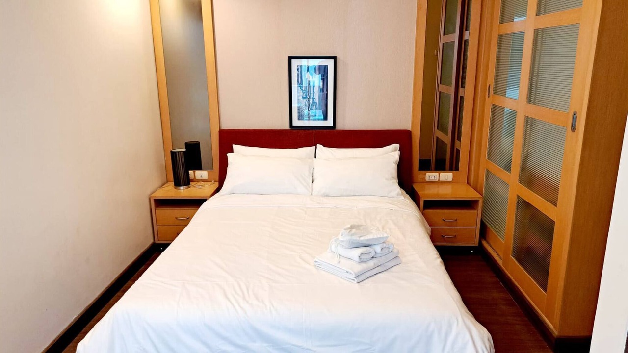 Photo of Bedroom in Khlong Toei Nuea