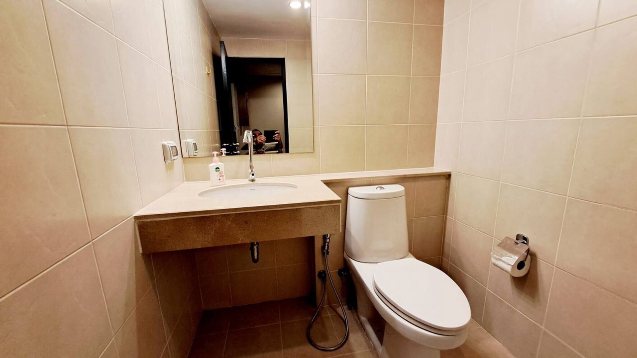 Photo of Bathroom in Khlong Toei Nuea