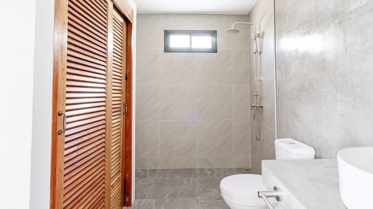 Photo of Bathroom in Maret