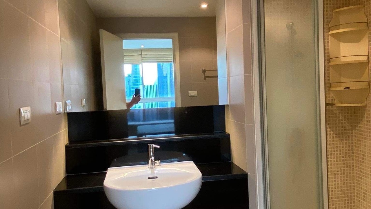 Photo of Bathroom in Phaya Thai