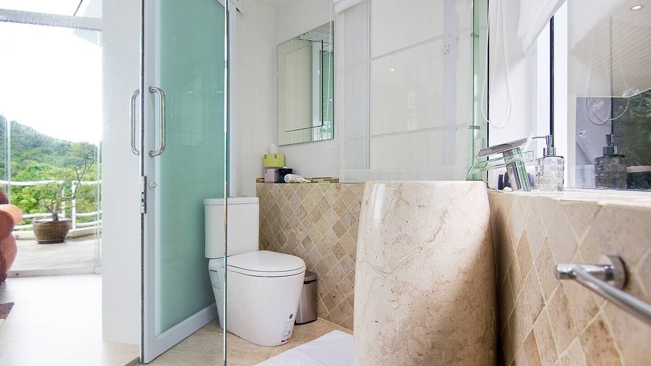 Photo of Bathroom in Maret