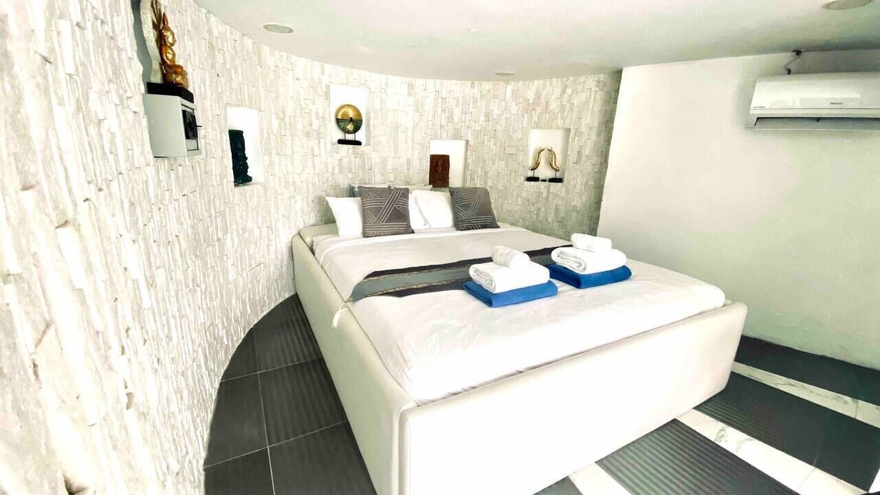 Photo of Bedroom in Maret