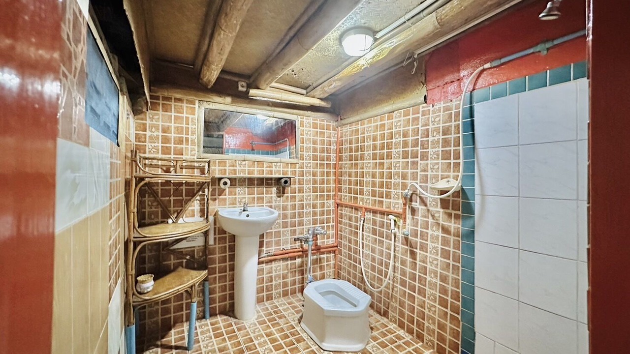 Photo of Bathroom in Wat Ket