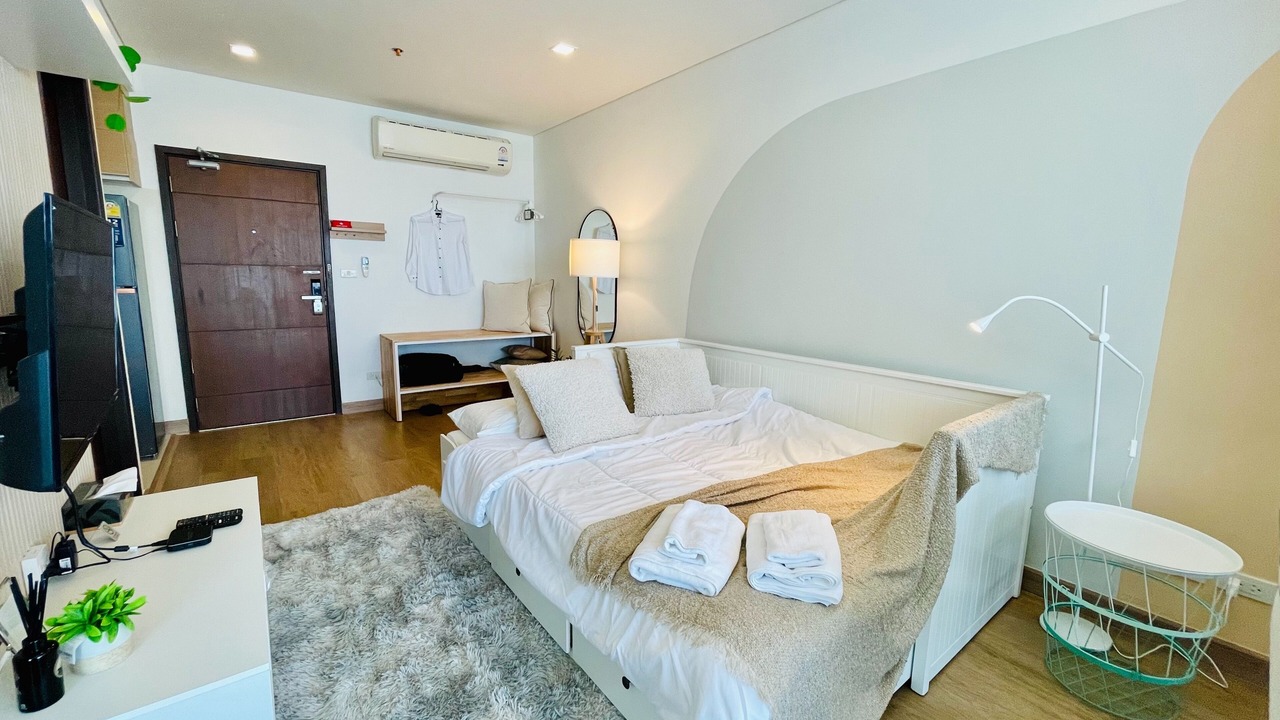 Photo of Bedroom in Phra Khanong Nuea