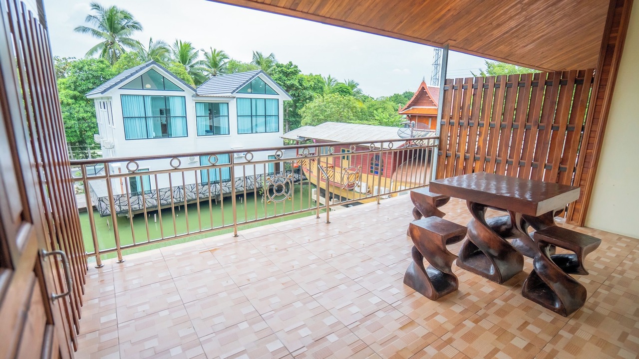 Photo of Bedroom in Sam Phran