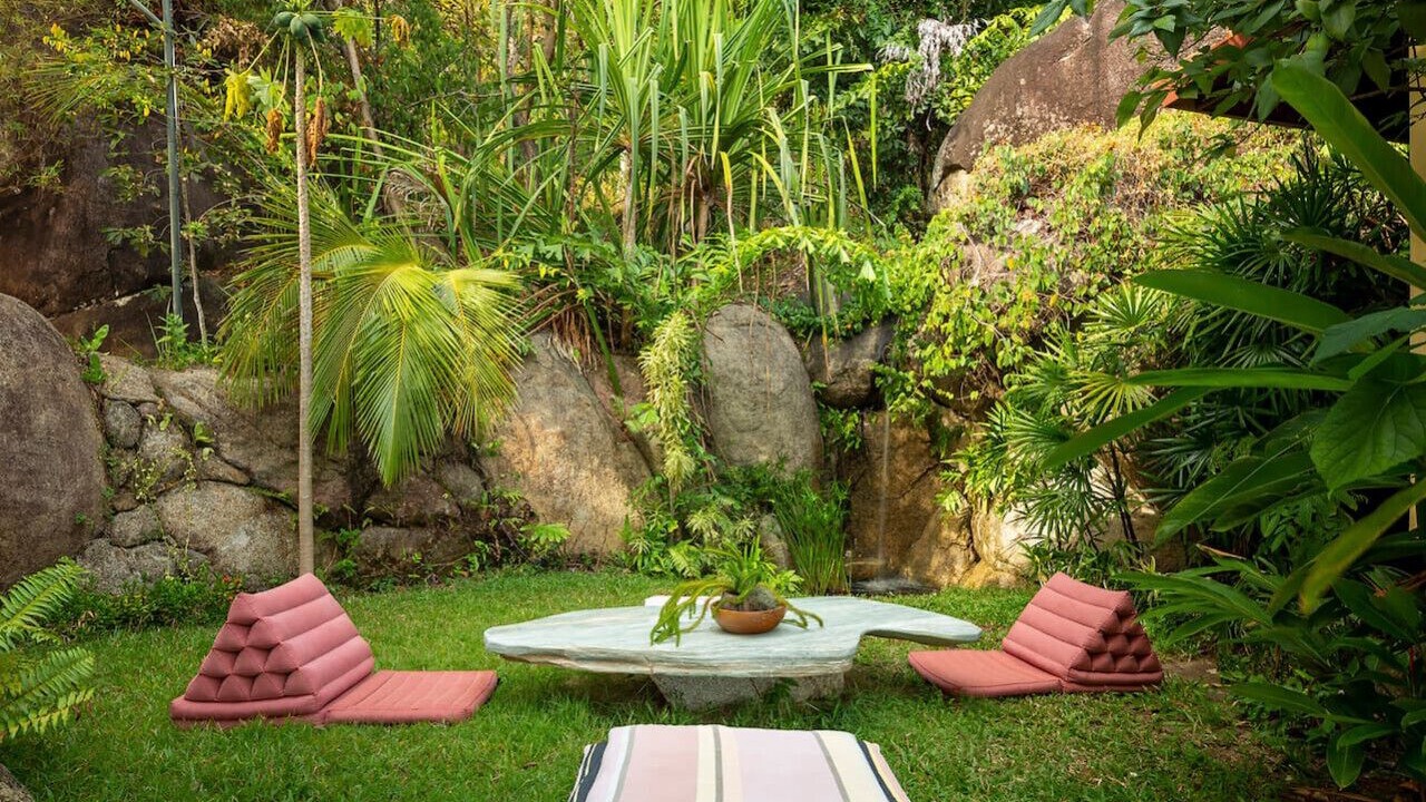 Photo of Outdoor in Laem Set