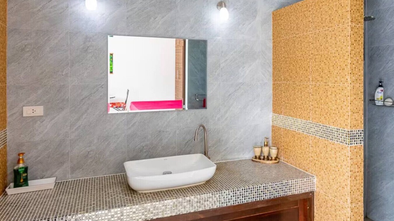 Photo of Bathroom in Na Mueang