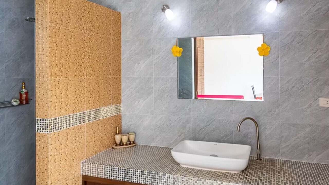 Photo of Bathroom in Na Mueang