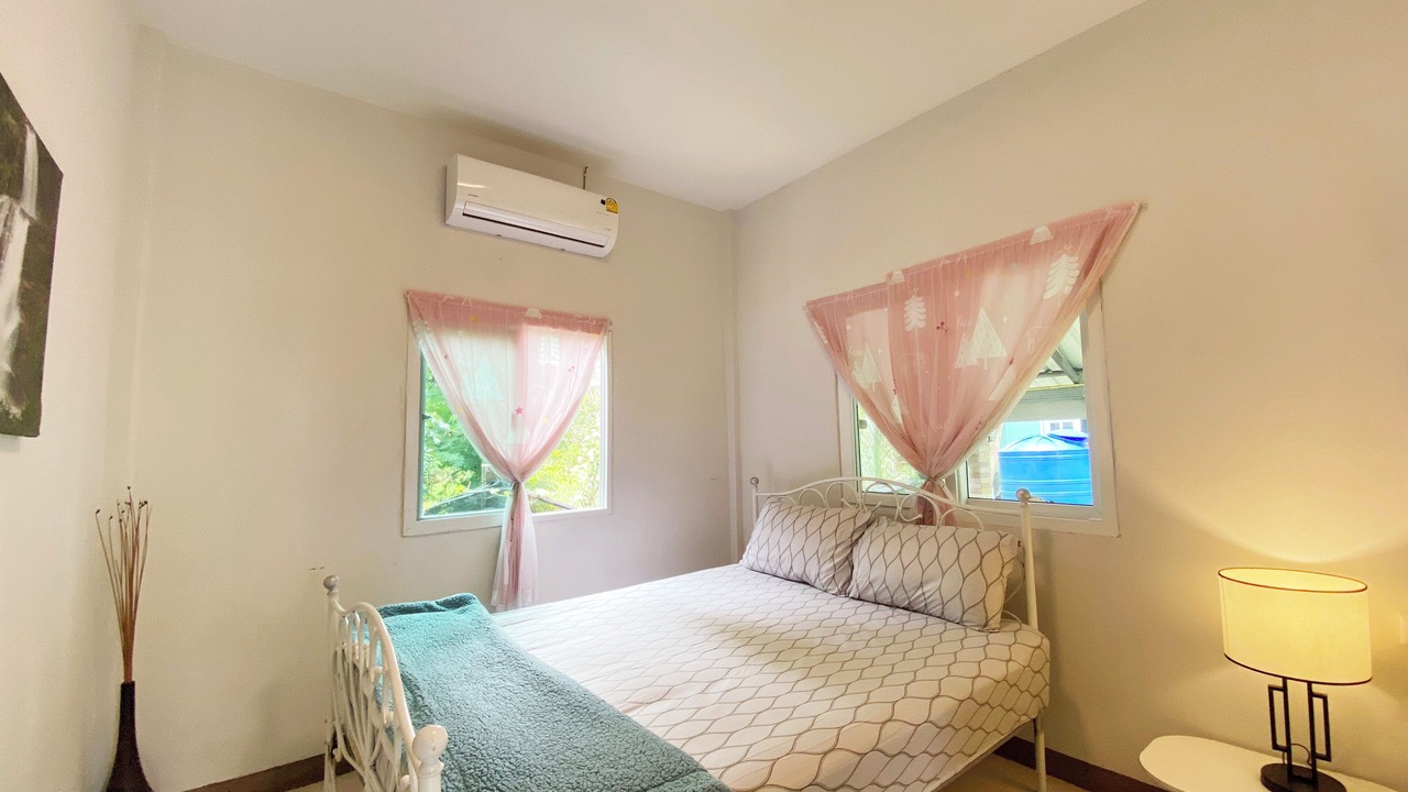 Photo of Bedroom in Saraphi