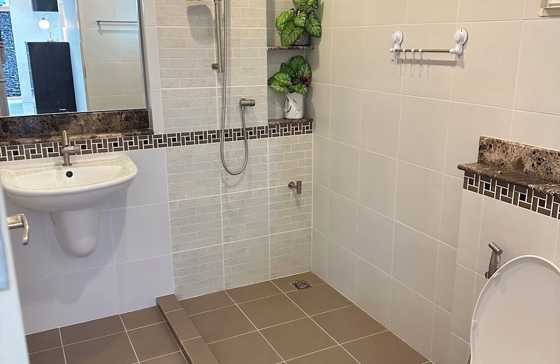 Photo of Bathroom in Talat Nuea