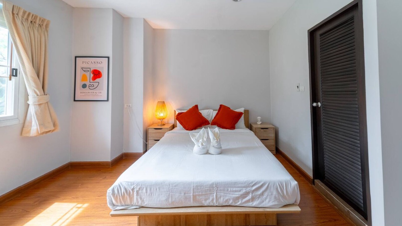 Photo of Bedroom in Ekkamai