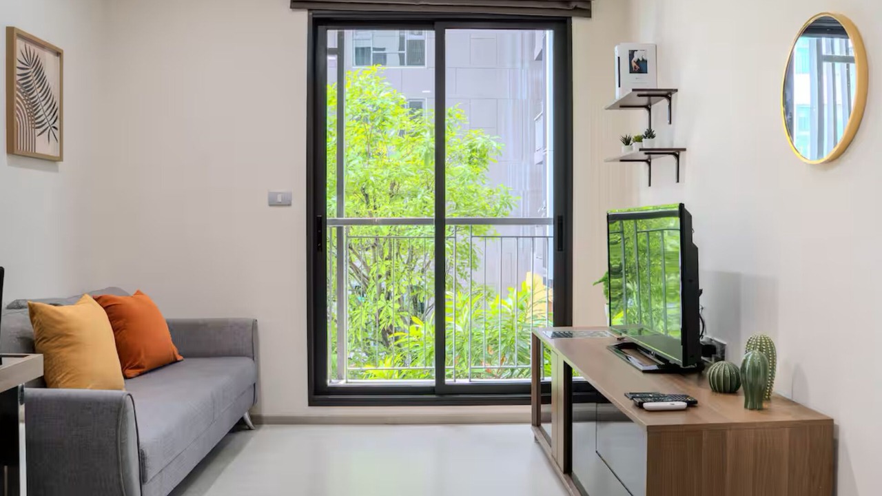Photo of Livingroom in Khlong Tan