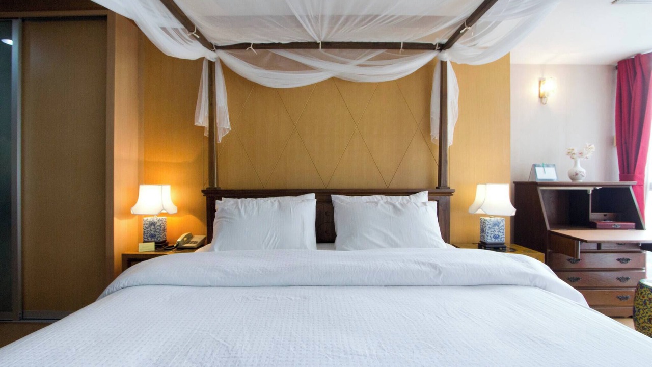 Photo of Bedroom in Khlong Tan