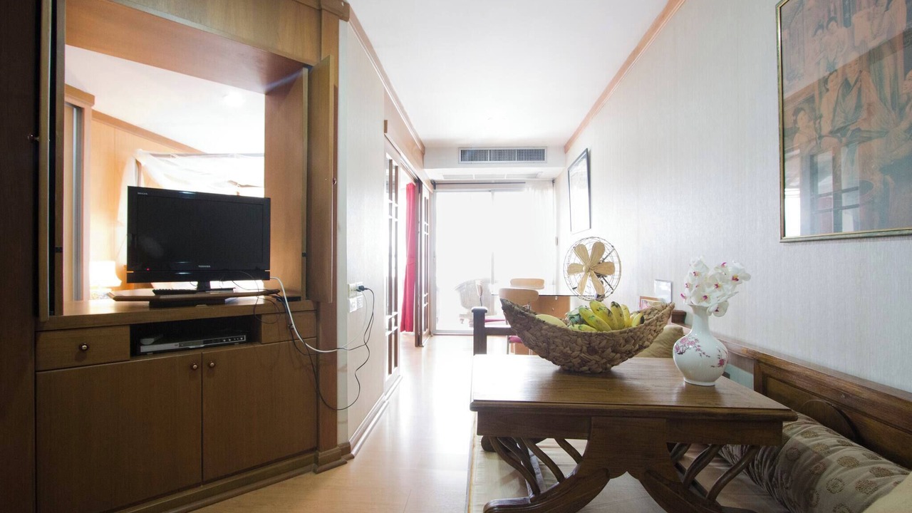 Photo of Livingroom in Khlong Tan