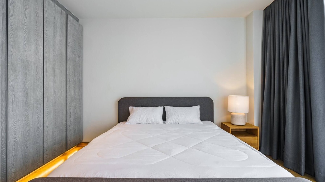 Photo of Bedroom in Khlong Tan Nuea