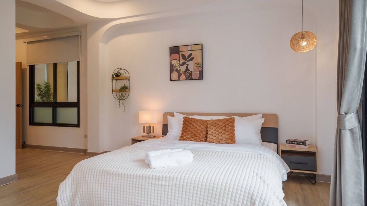 Photo of Bedroom in Khlong Tan Nuea