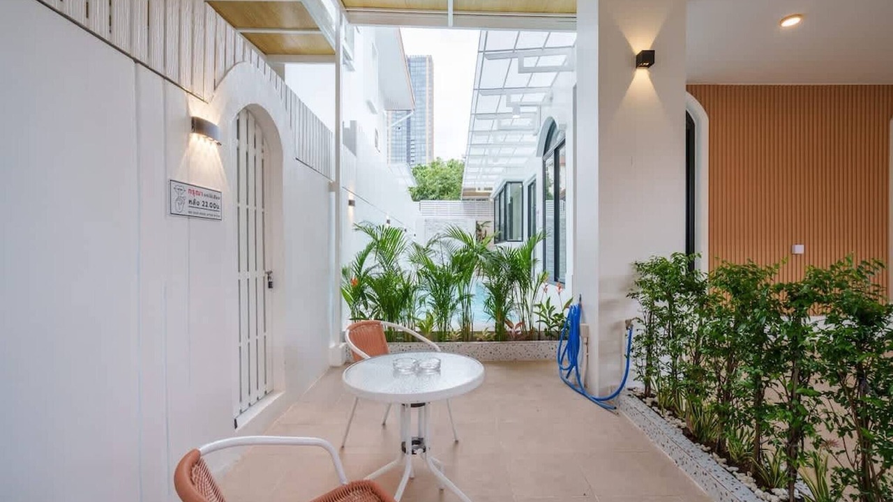 Photo of Patio Balcony in Khlong Tan Nuea