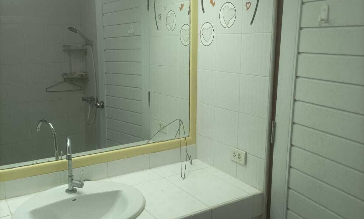 Photo of Bathroom in Phaya Thai