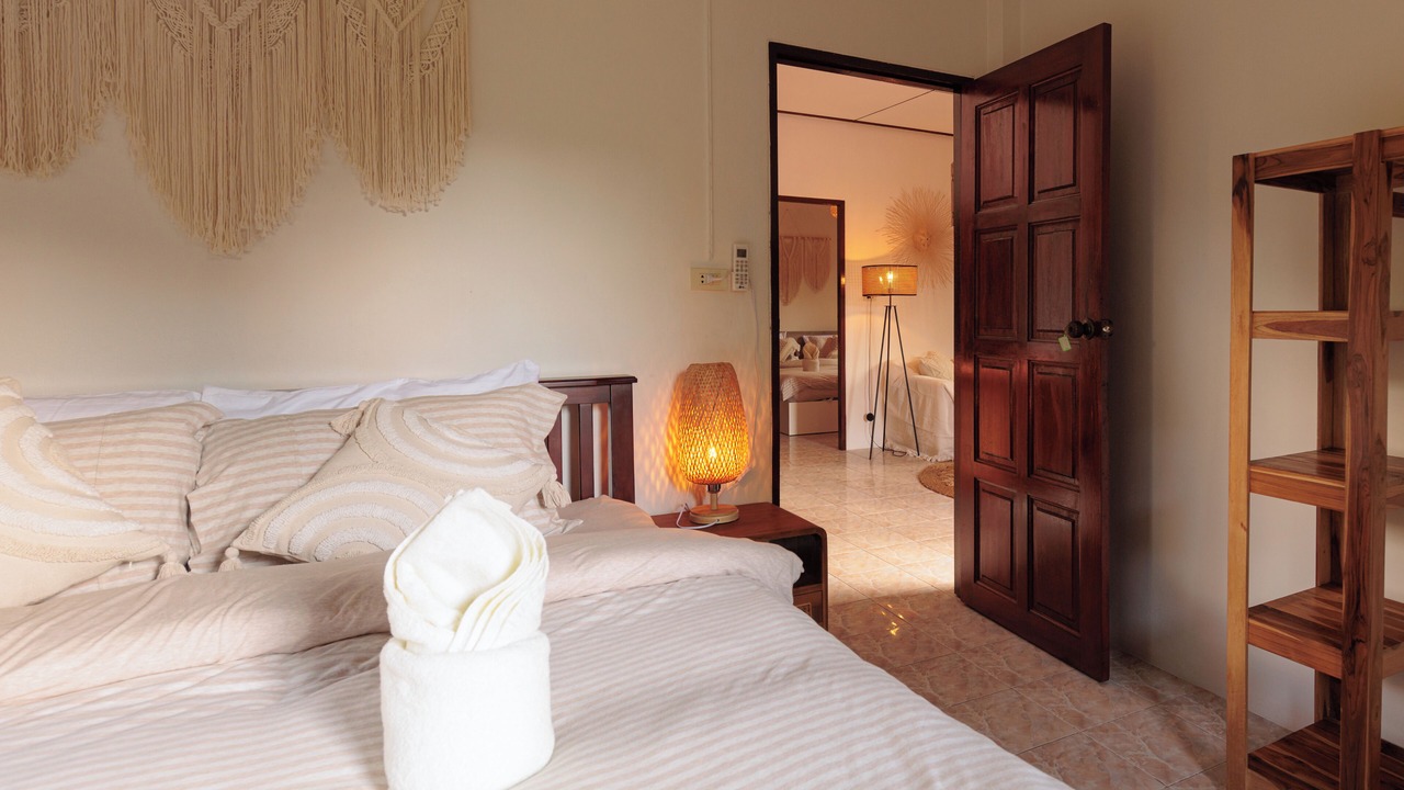 Photo of Bedroom in Wok Tum