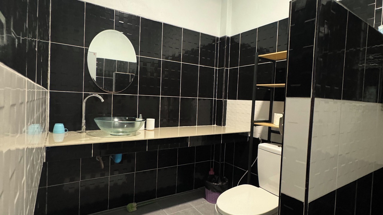 Photo of Bathroom in Srithanu