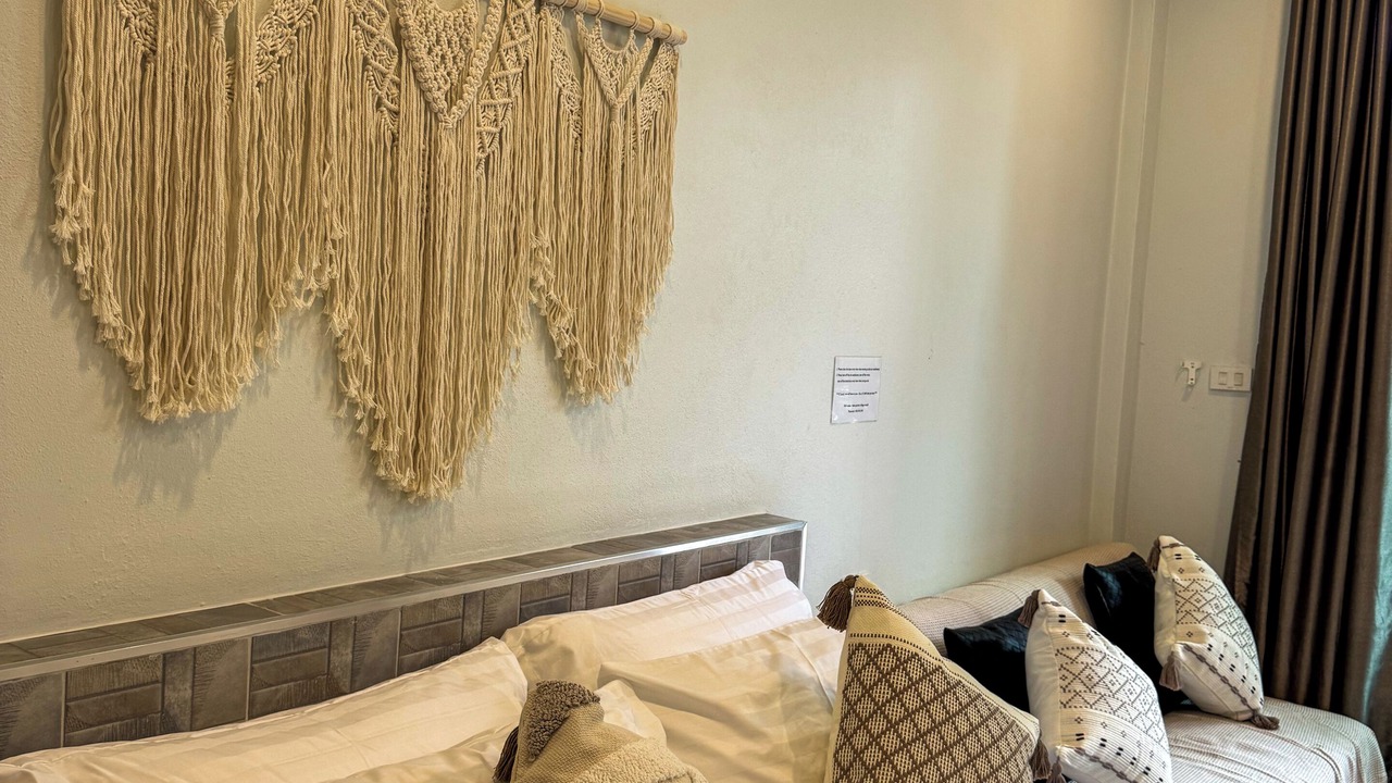 Photo of Bedroom in Srithanu