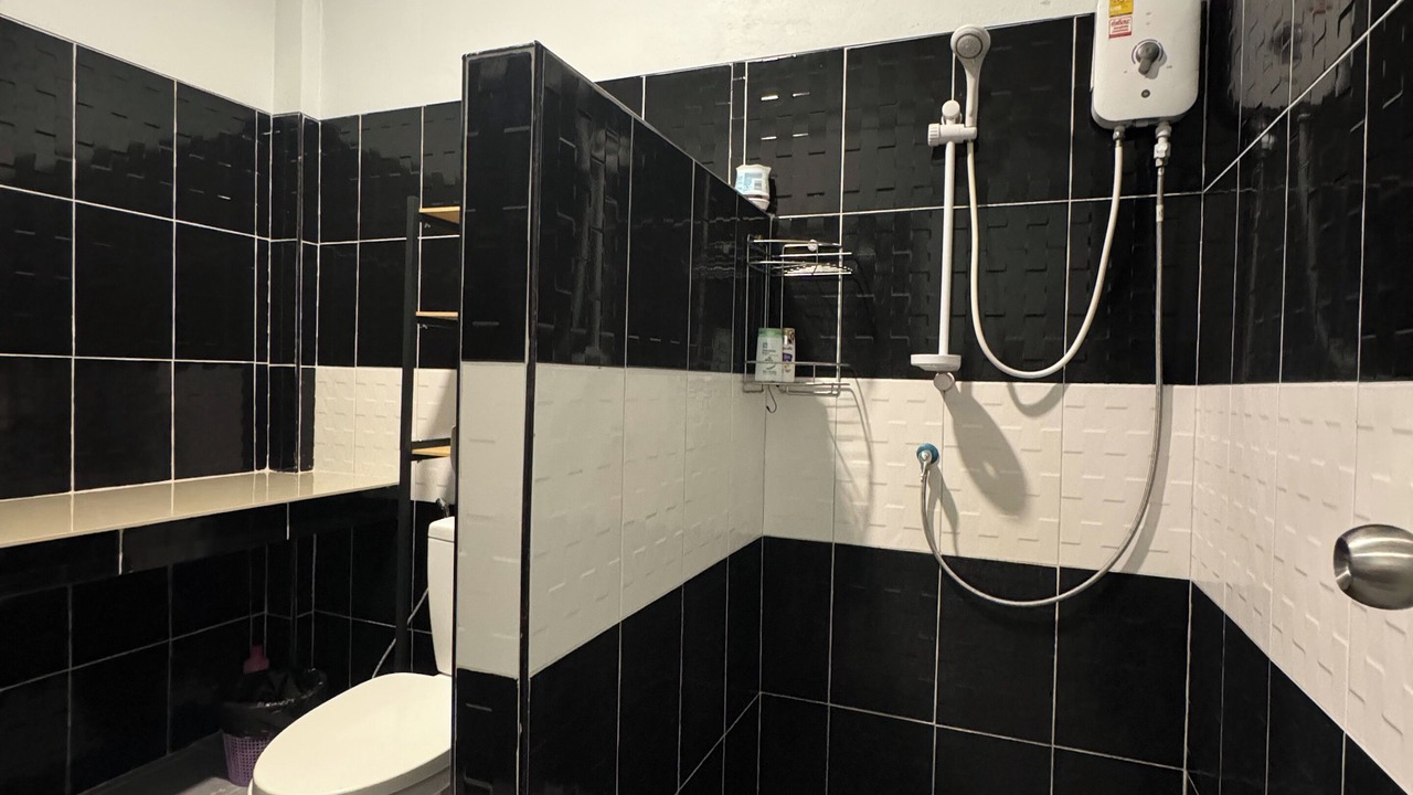 Photo of Bathroom in Srithanu