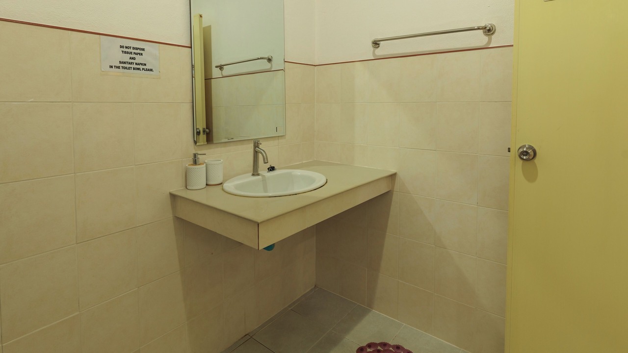 Photo of Bathroom in Srithanu