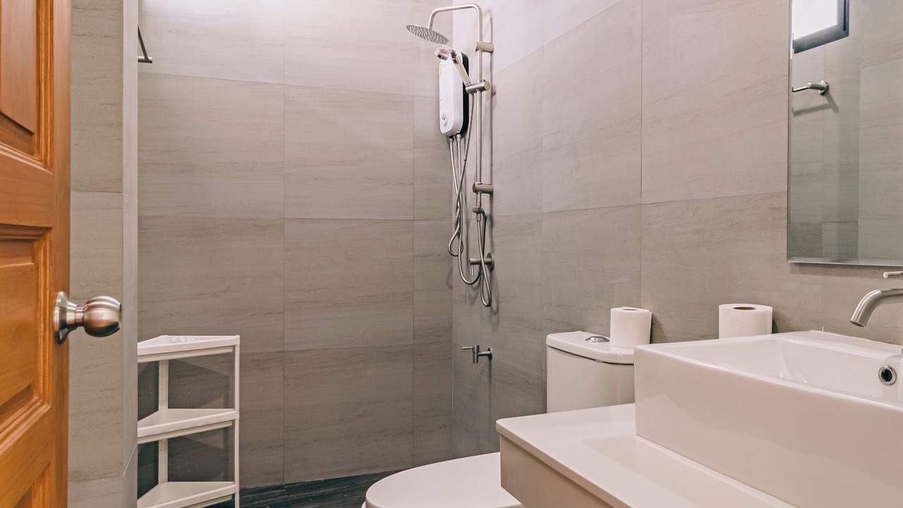 Photo of Bathroom in Wat Ket