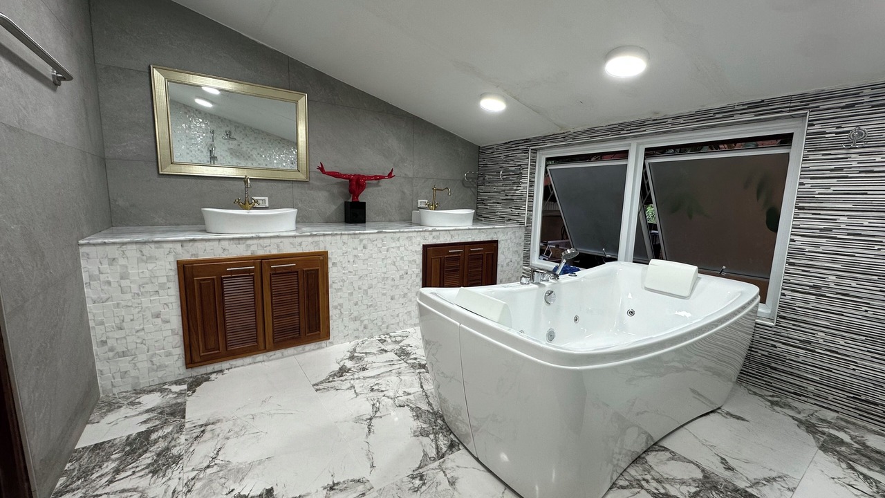 Photo of Bathroom in Sattahip