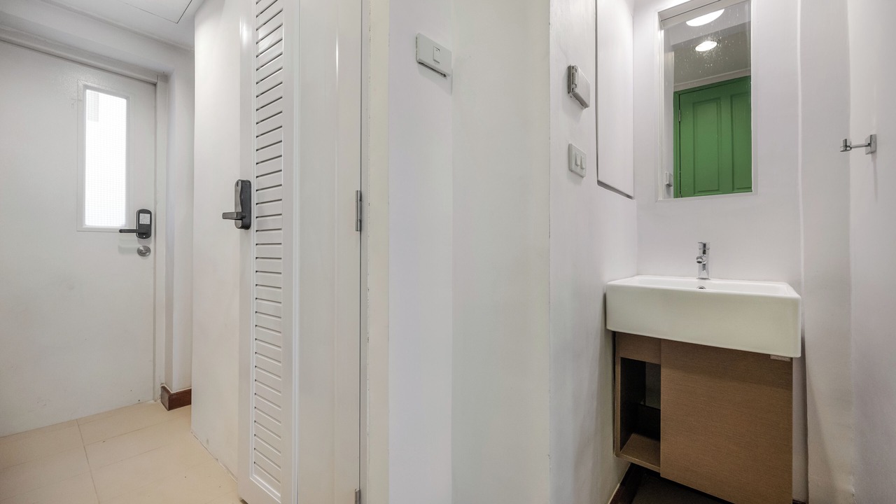Photo of Bathroom in Chakkrawat