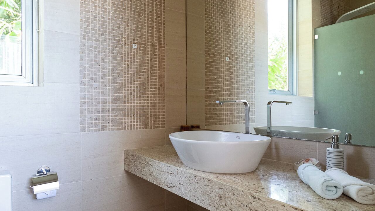 Photo of Bathroom in Maret