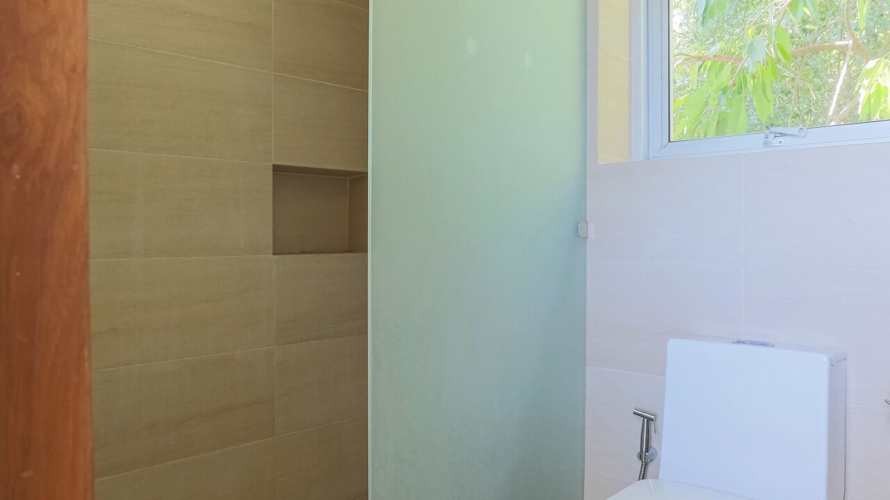 Photo of Bathroom in Maret