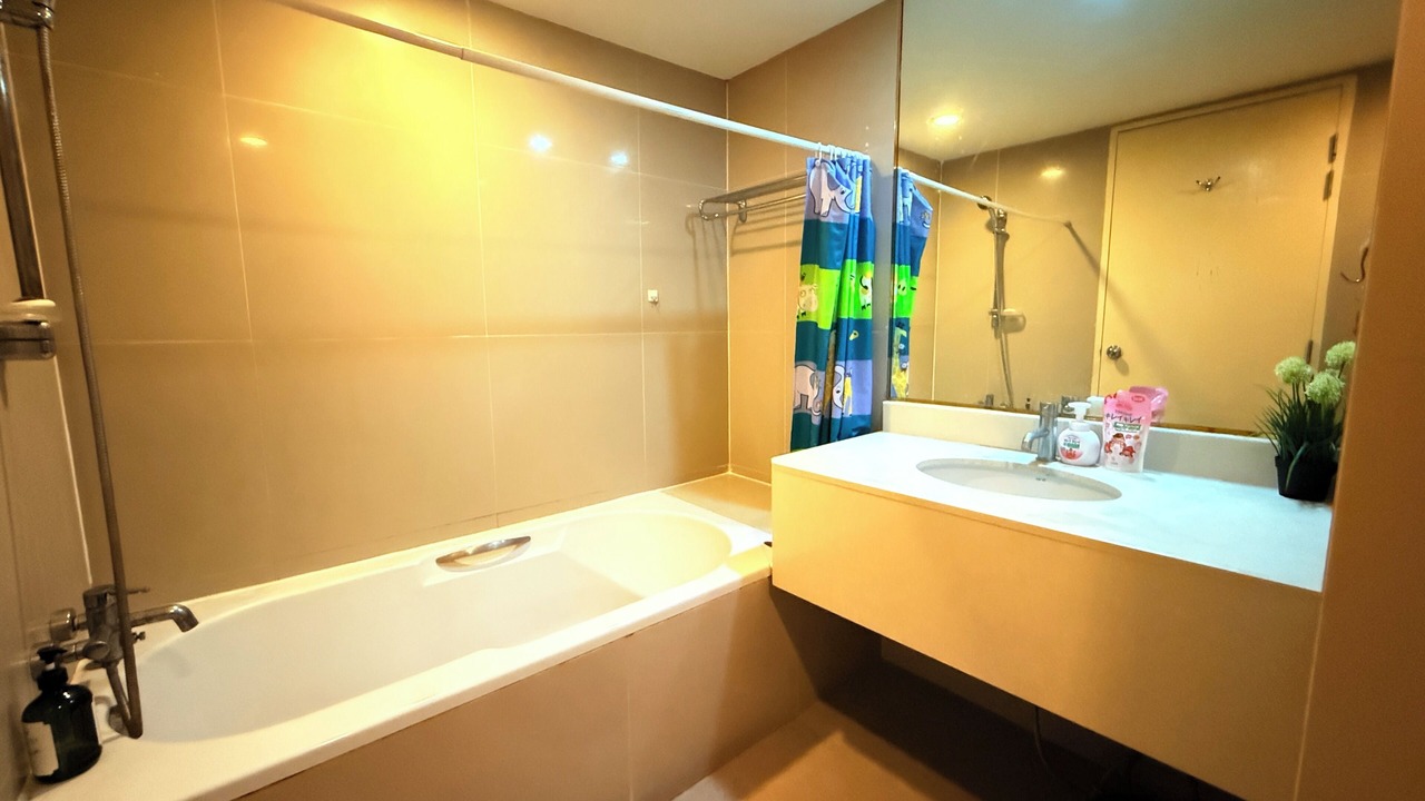 Photo of Bathroom in Nana