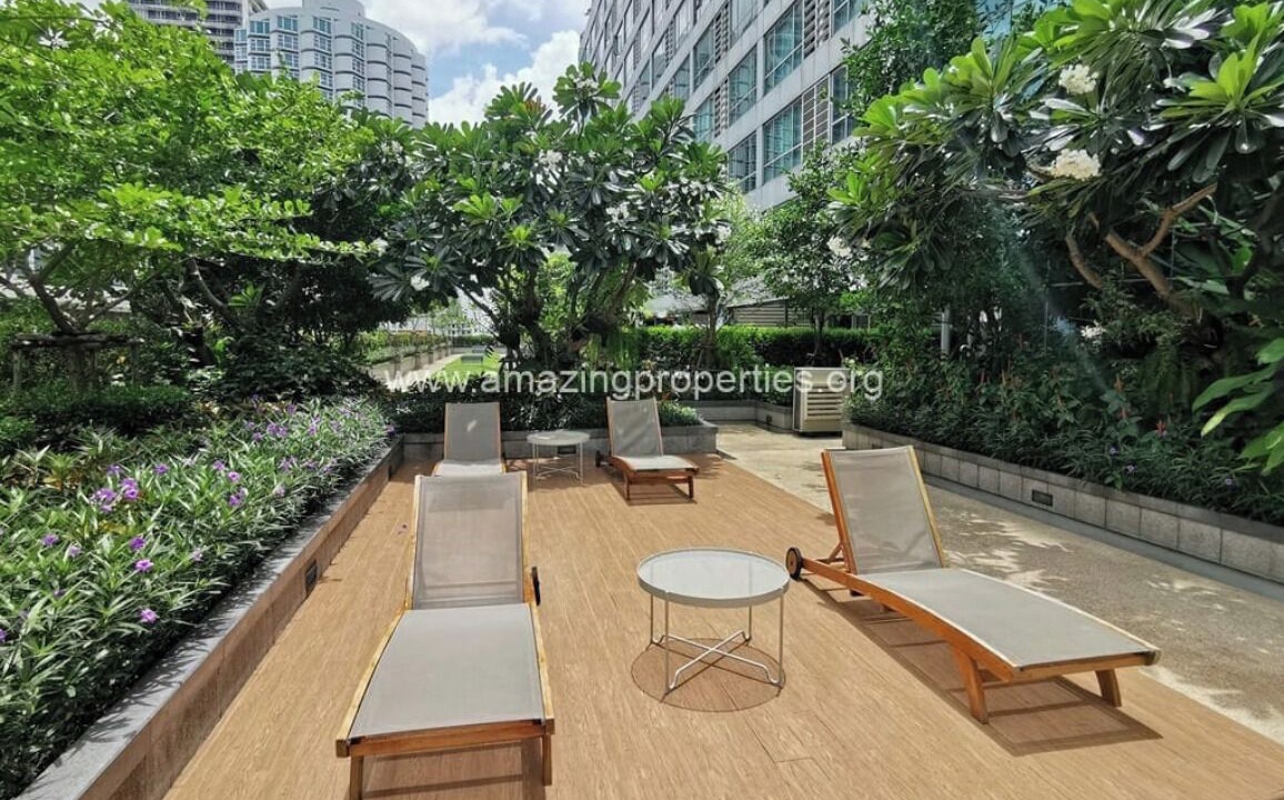 Photo of Outdoor in Nana