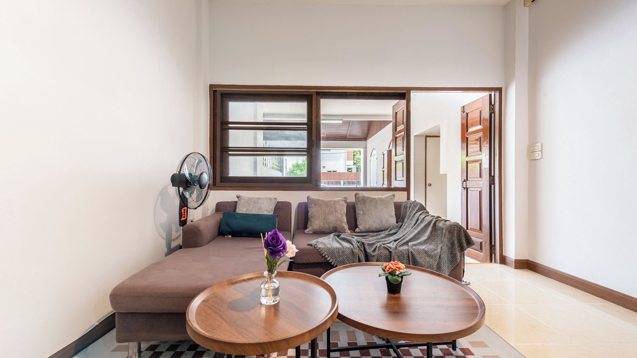Photo of Livingroom in Anusawari