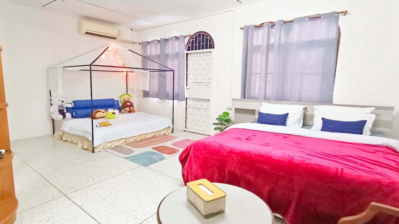 Photo of Bedroom in Phra Khanong