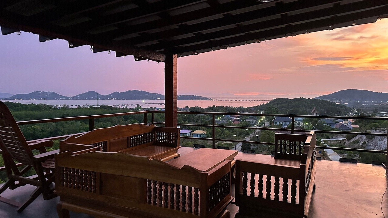 Photo of Patio Balcony in Singhanakhon