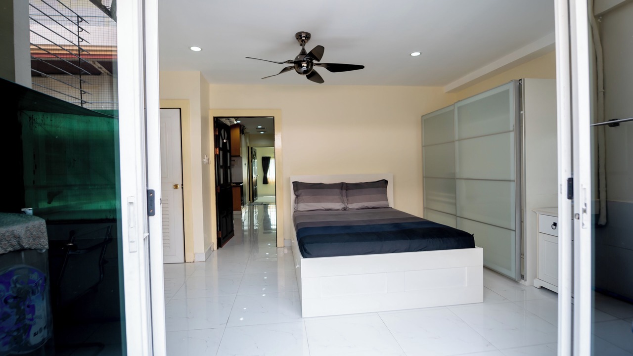 Photo of Bedroom in Wattana