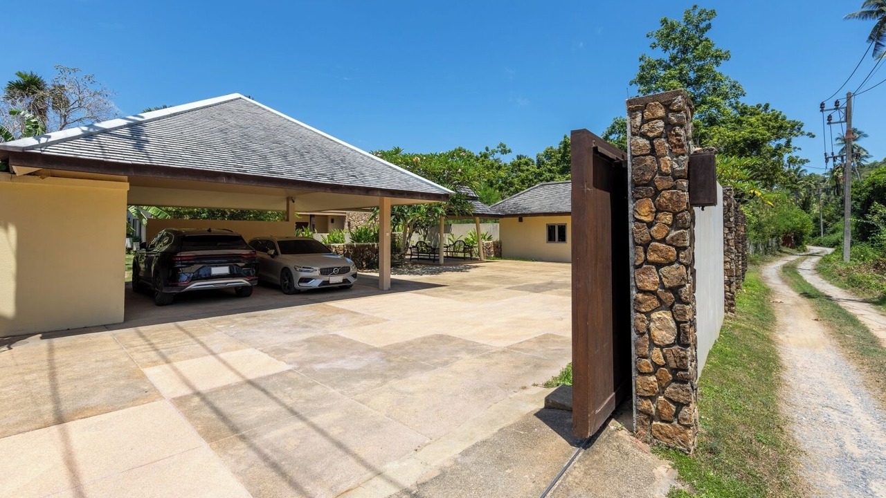 Photo of Outdoor in Taling Ngam