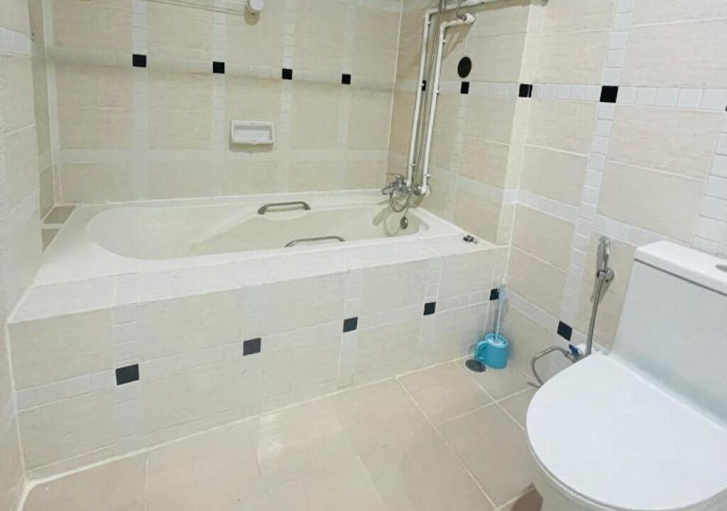 Photo of Bathroom in Khlong Tan