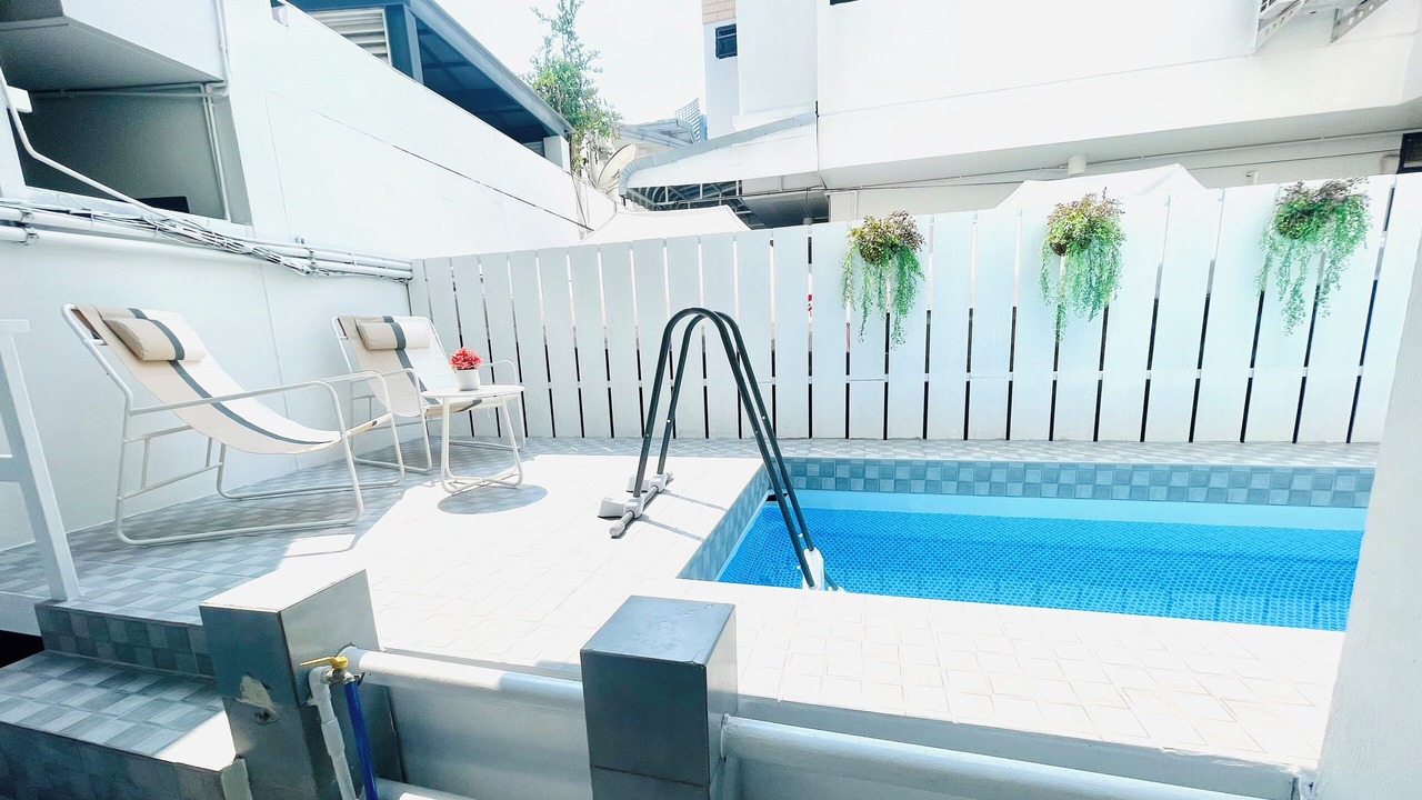 Photo of Outdoor in Khlong Tan