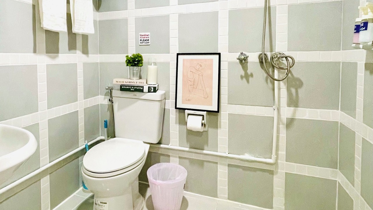Photo of Bathroom in Khlong Tan