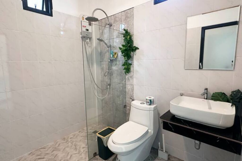 Photo of Bathroom in Wok Tum