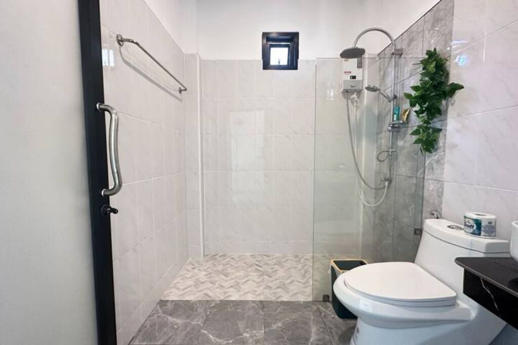 Photo of Bathroom in Wok Tum