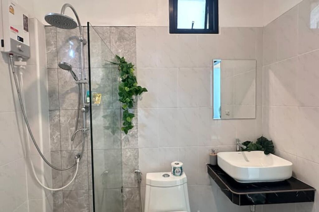 Photo of Bathroom in Wok Tum