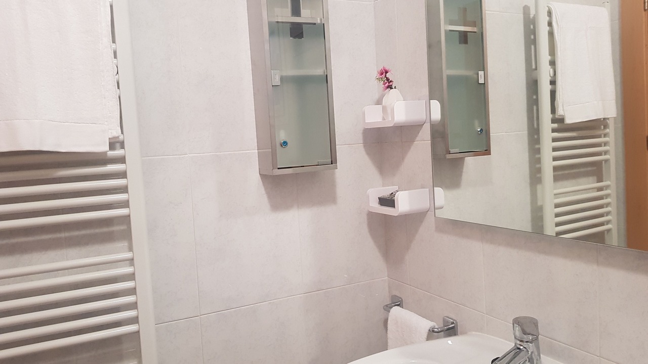 Photo of Bathroom in Allin